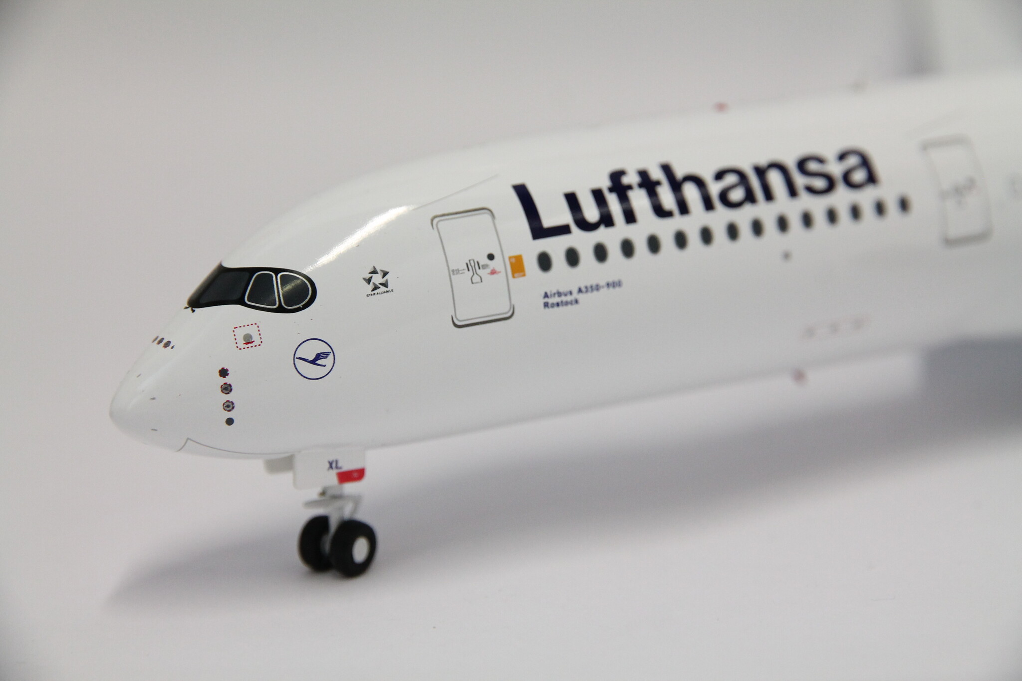 1:200 Lufthansa Airbus A350-900 D-AIXL JFox Models JF-A350-006