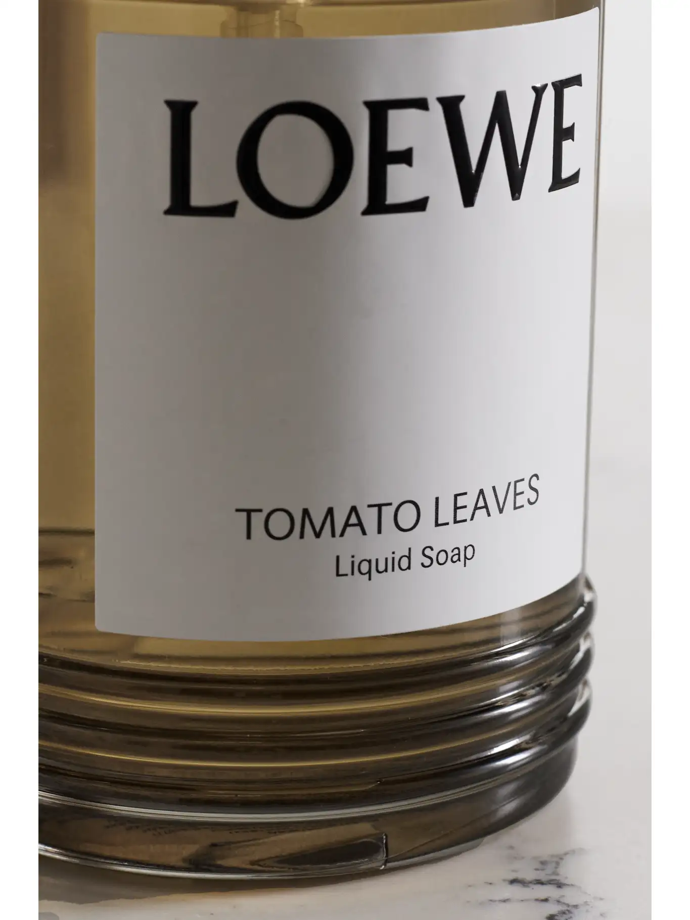 LOEWE Tomato Leaves Liquid Soap - Handwash - 360ml - Proluca Interiors