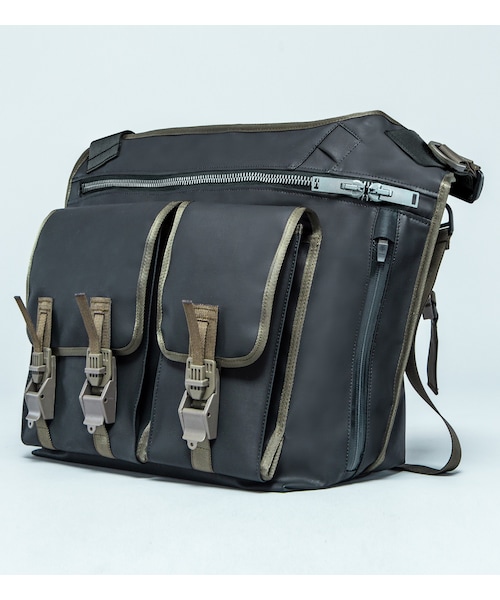 ACRONYM（アクロニウム）の「Black 3A-1 Shoulder Bag（）」 - WEAR