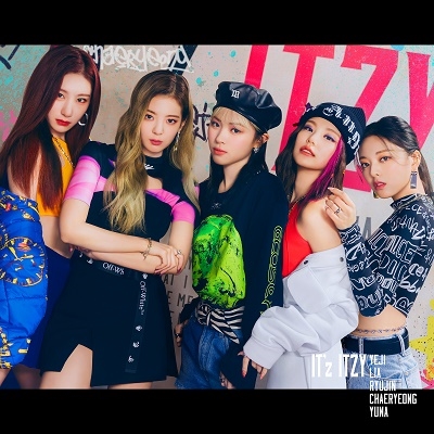 ITZY｜JAPAN DEBUT BEST ALBUM 『IT'z ITZY』12月22日発売 - TOWER