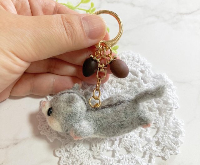 しあわせはこぶ空飛ぶモモンガ 羊毛フェルトキーホルダー マスコット