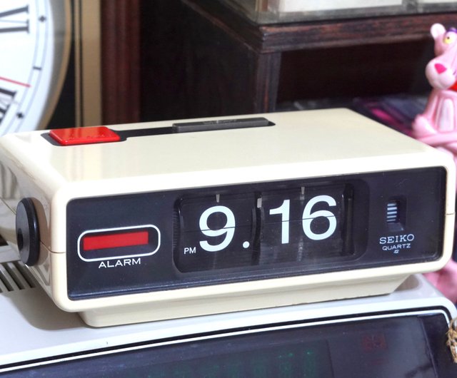 台湾 日本 昭和セイコー パタパタ時計 QN407 白 目覚まし時計 置き時計