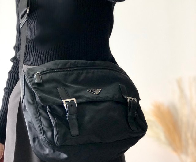日本直送 名牌中古包 】PRADA プラダ トライアングルロゴ ナイロン