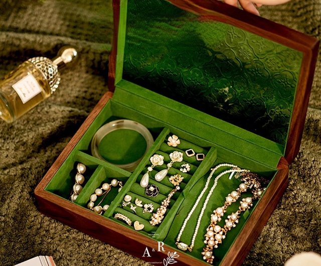 ヴィンテージジュエリーボックス | ベゴニアガラス蓋 |ブラック