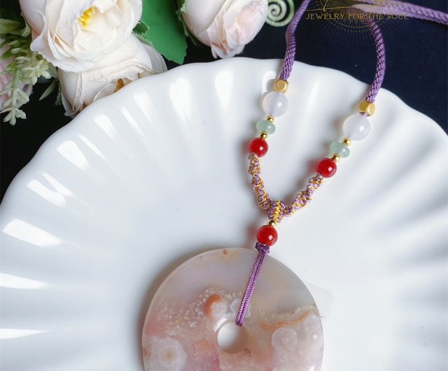 台湾 桜瑪瑙ピースバックル氷浸透水フラワーネックレスデザイン天然石
