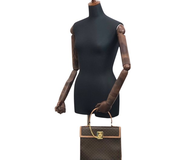 送料無料】【 日本直送 名牌中古包 】CELINE セリーヌ マカダム