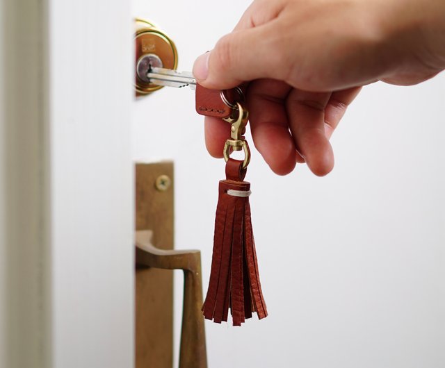 送料無料】タッセル フリンジ キーホルダー レザー イタリアンレザー