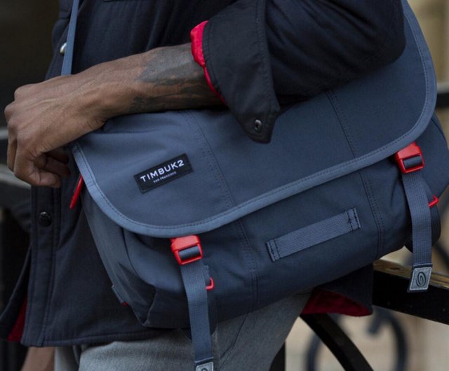 送料無料 20%OFF】台湾 TIMBUK2 FLIGHT CLASSICMESSENGER軽量