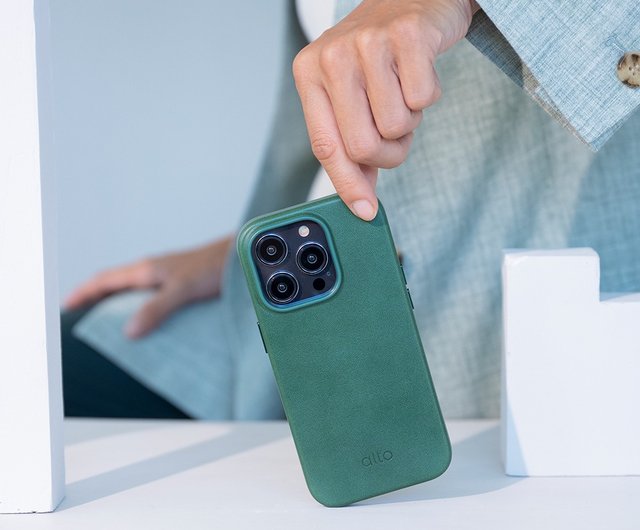 送料無料 40%OFF】台湾 レザーケース - フォレストグリーン iPhone14