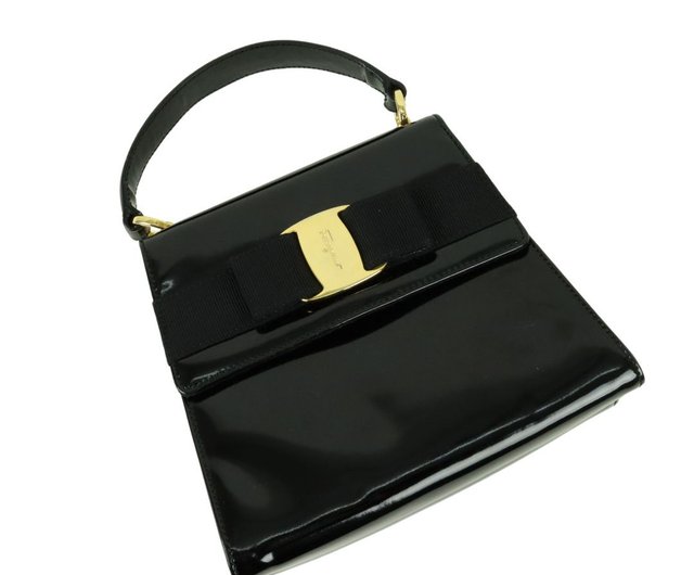 サルヴァトーレ フェラガモ ヴァラ リボン 2Way ショルダーバッグ