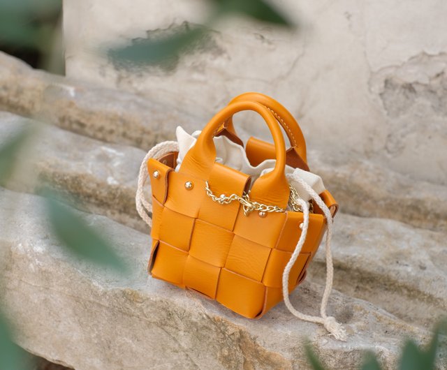 オレンジの編み込みバッグ チェーンショルダーバッグ 本革ハンドメイド