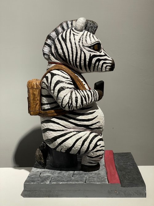 送料無料】台湾 木彫りアート木彫り装飾アーティストゼブラ彫刻人形