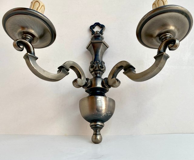 ベルギー ブロンズの壮大なヴィンテージ壁取り付け用燭台セット 2