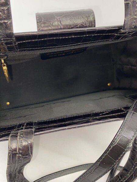 Salvatore Ferragamo(サルヴァトーレフェラガモ) / クロコ型押し