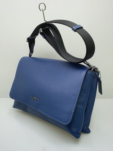 COACH(コーチ) / ケイレブメッセンジャーバッグ/レザー/BLU/CY768