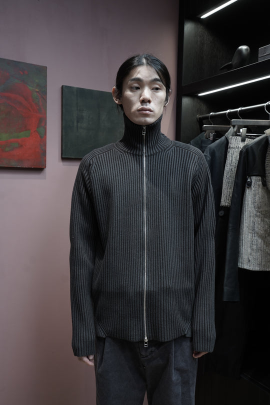 AF29093B-6500-4F4B-A9AB-