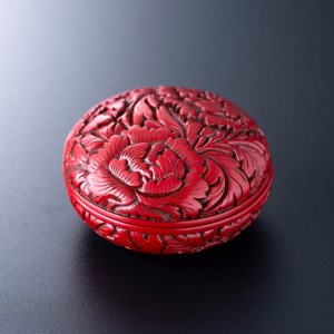 E4038 村上木彫堆朱 香合（牡丹唐草） | 新潟県村上市 | ふるさと納税