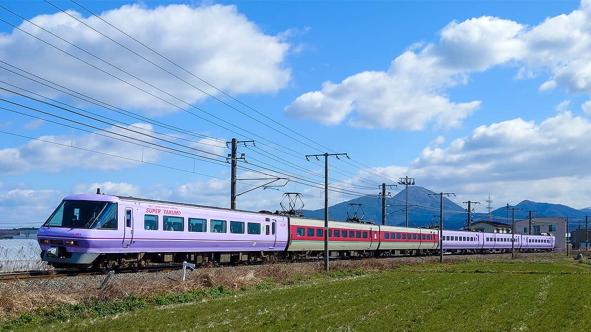 381系「スーパーやくも」色編成が混色の6両編成に｜鉄道ニュース｜2023