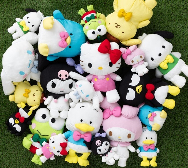 サンリオ」“いちご新聞”が50周年！キティやシナモンたちがお祝いする