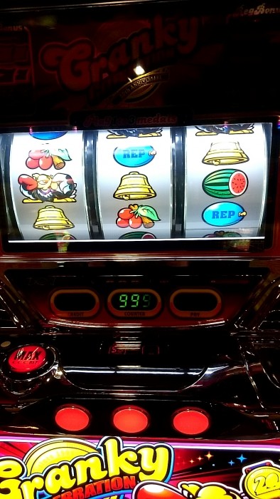 クランキーセレブレーション｜設定判別・打ち方・リーチ目・評価・解析