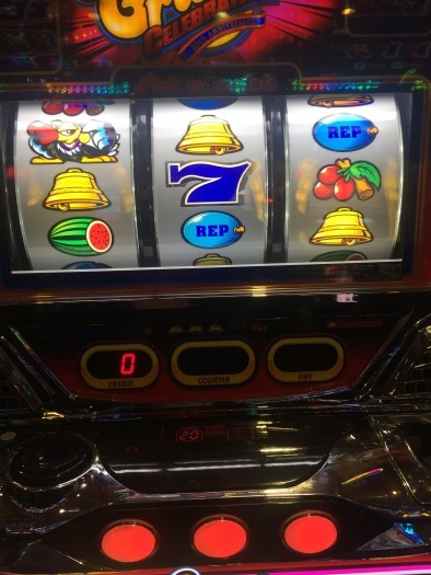 クランキーセレブレーション｜設定判別・打ち方・リーチ目・評価・解析