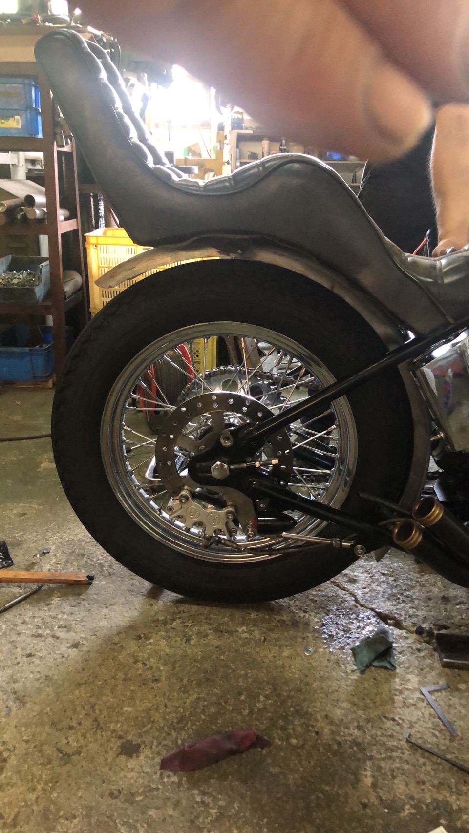 ワンオフ】キング&クイーンシートの取付【ショベルヘッドカスタム】