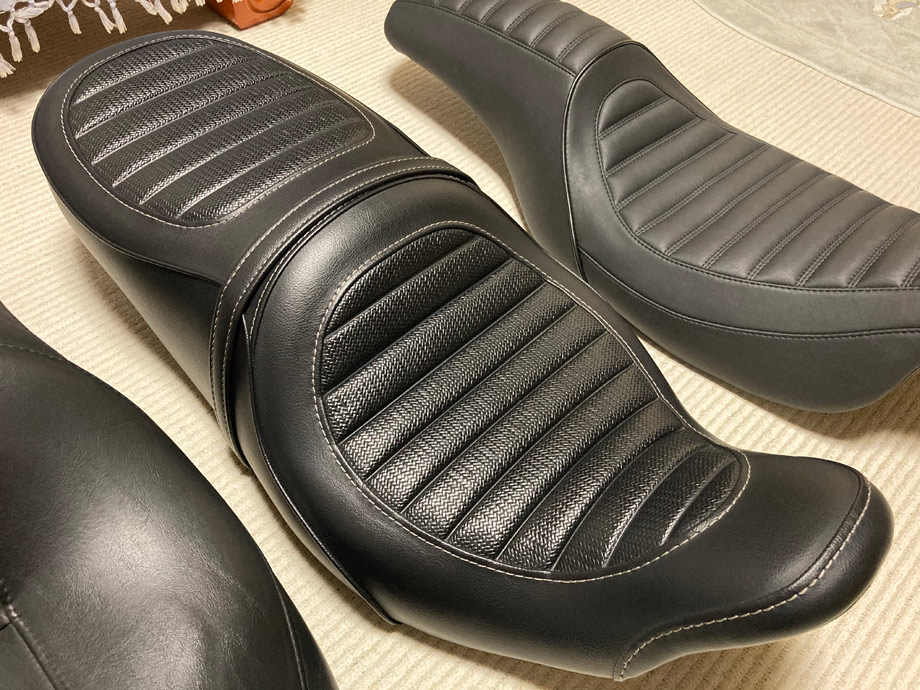 ハーレーツーリングモデルにK&Hダブルシートを取り付けた感想