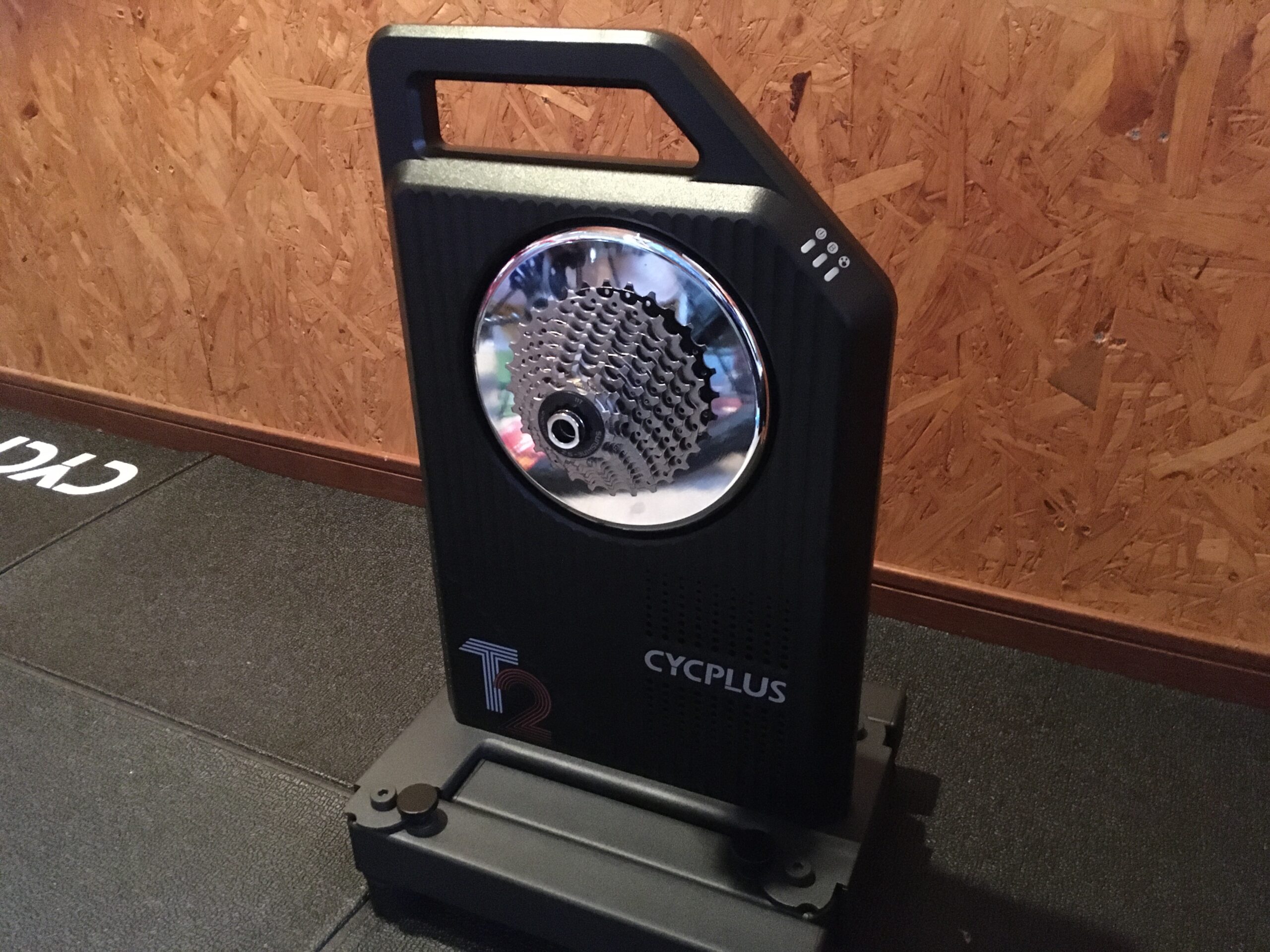 スマートトレーナーCycplus T2 インプレ 電気代いらずで驚きの価格に