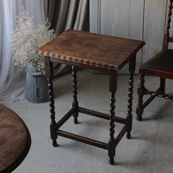 1930年代オーク材ツイストレッグのOCC（机）高さ74cm イギリス