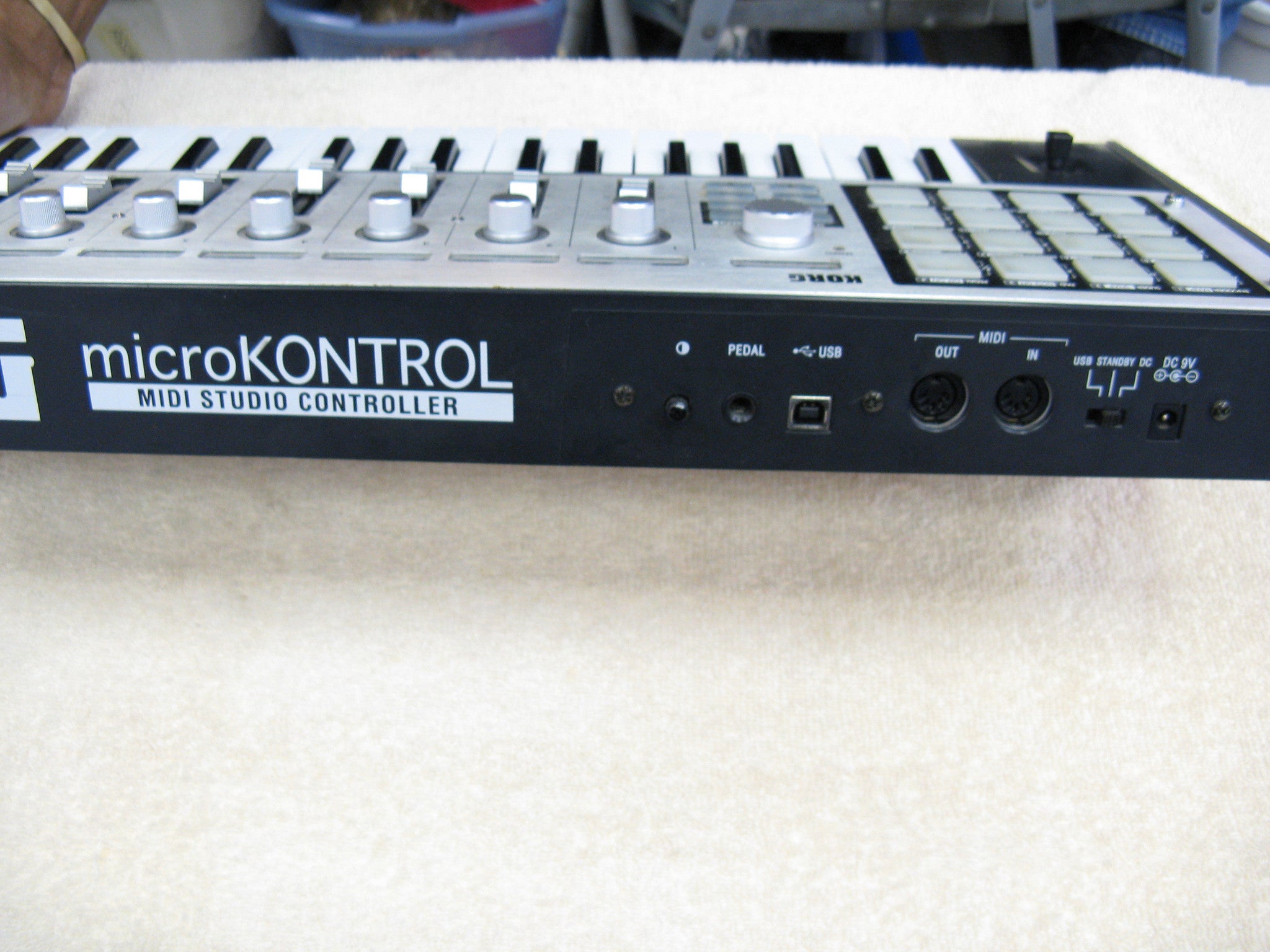 Korg microKONTROL MIDI Keyboard Controller | Chicago Pawners