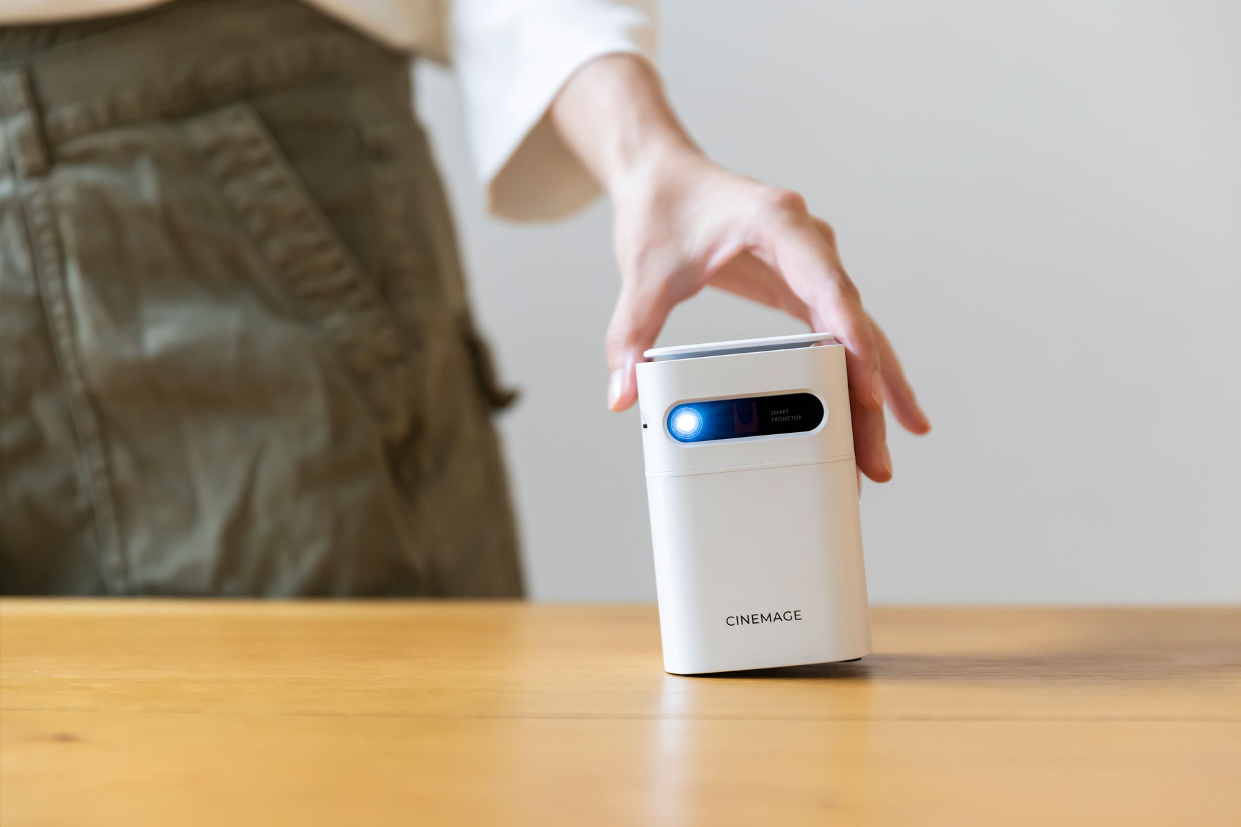 小型プロジェクター | CINEMAGE mini（シネマージュ ミニ） – CINEMAGE