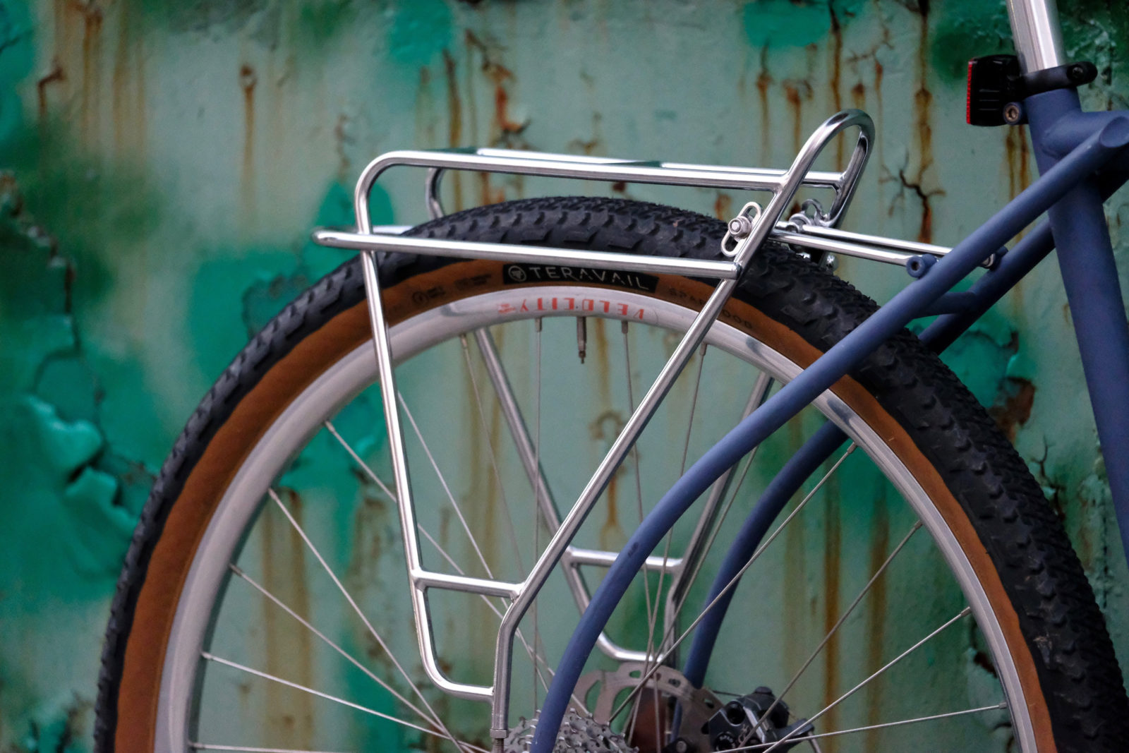 In stock info / 入荷情報】軽くて、丈夫、 そして美しい。On The Road