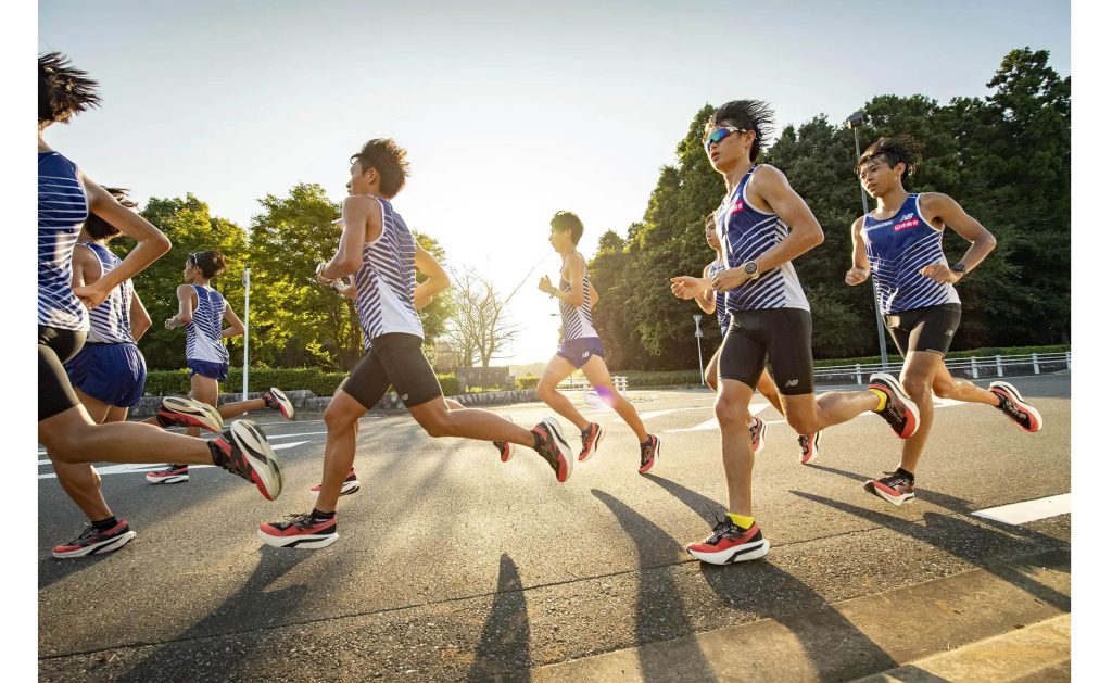 NB公式 - ニュースリリース - 昇る太陽と勝利をイメージした駅伝