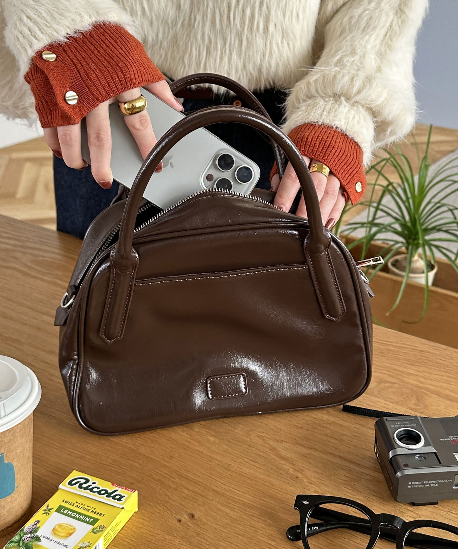 収納力抜群！/ 500mlペットボトル・長財布も収納可能◎】ヴィンテージ