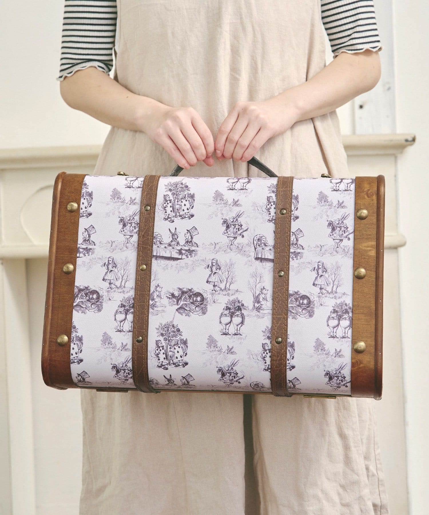 アンティークトランク／不思議の国のアリスインテリア | salut!(サリュ