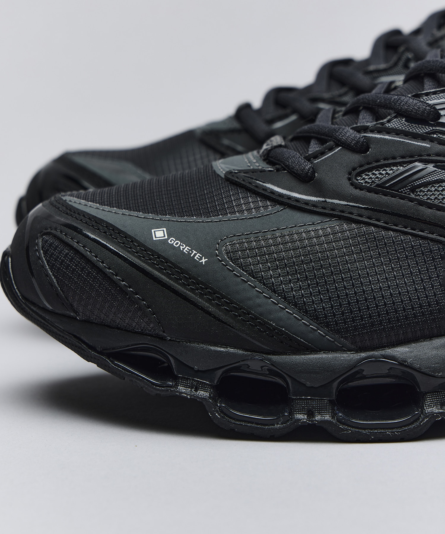 WAVE PROPHECY LS GTX(26 BLACK): MIZUNO: MENS｜CONZ ONLINE STORE