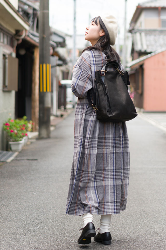 通勤にもおすすめ。馬革2WAYトートリュック。ナチュラルバッグの