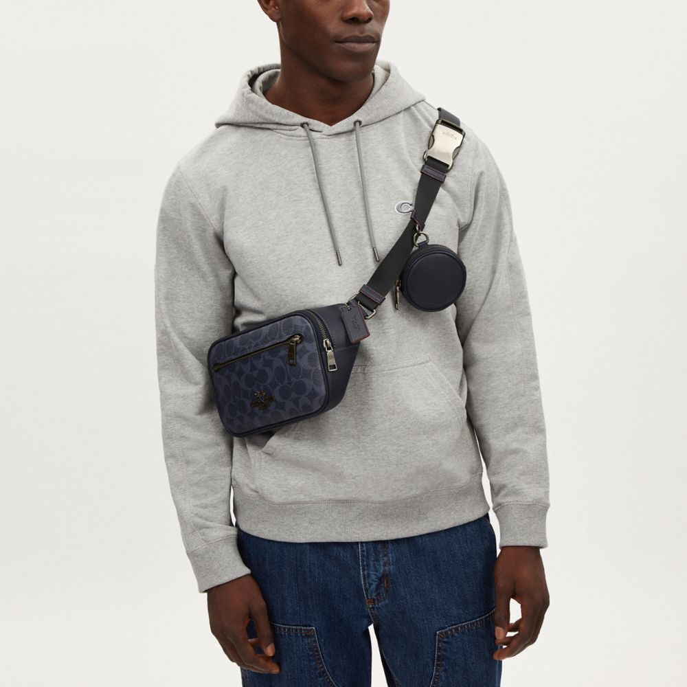 公式】コーチアウトレット | エリアス ベルト バッグ・シグネチャー デニム