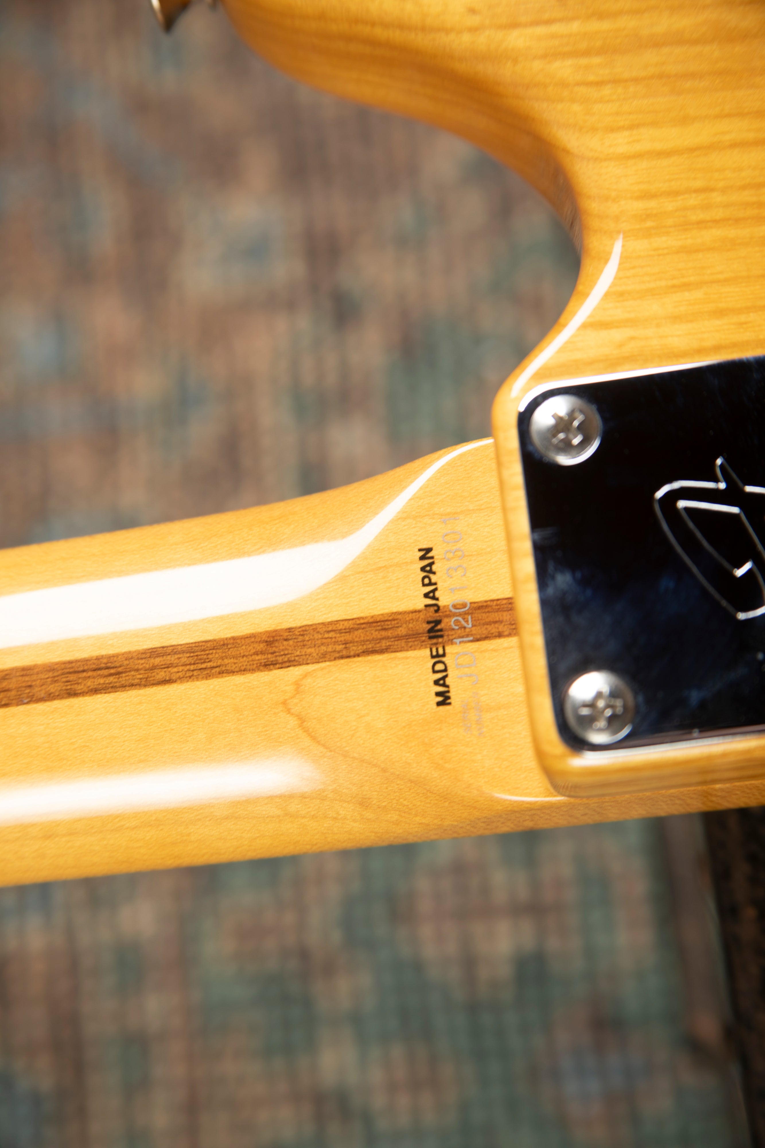 2012 Fender '70s Reissue Mustang MG77 Made in Japan *near mint*