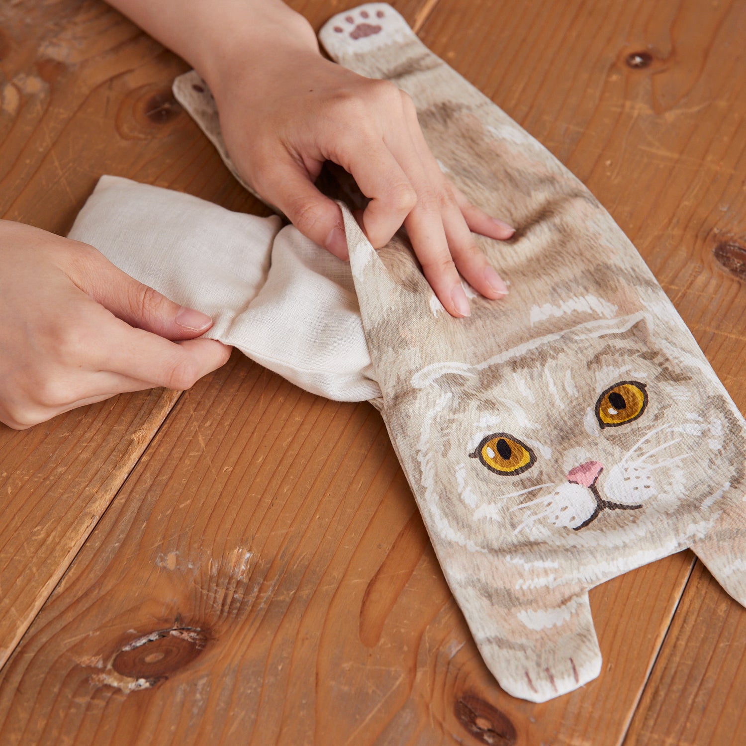 HOME DECO mini ～床に寝転ぶ猫たち～ パネル生地 綿100％シーチング