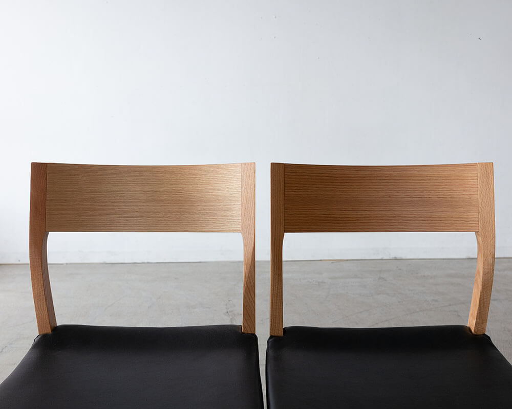 現品SALE］ダイニングチェア2点セット オーク材 / ウレタン仕上げ 合成