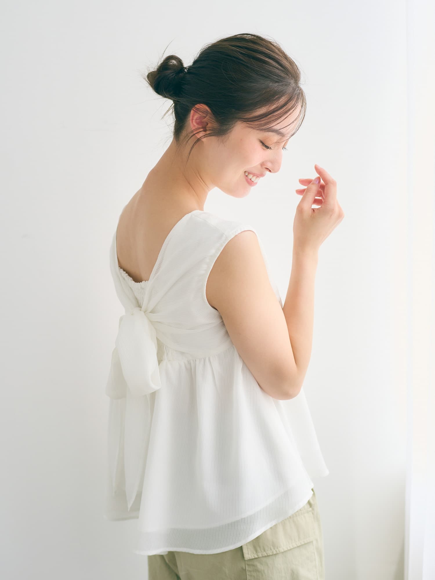 シアーストライプバックリボンブラウス | 小柄・低身長女性向け