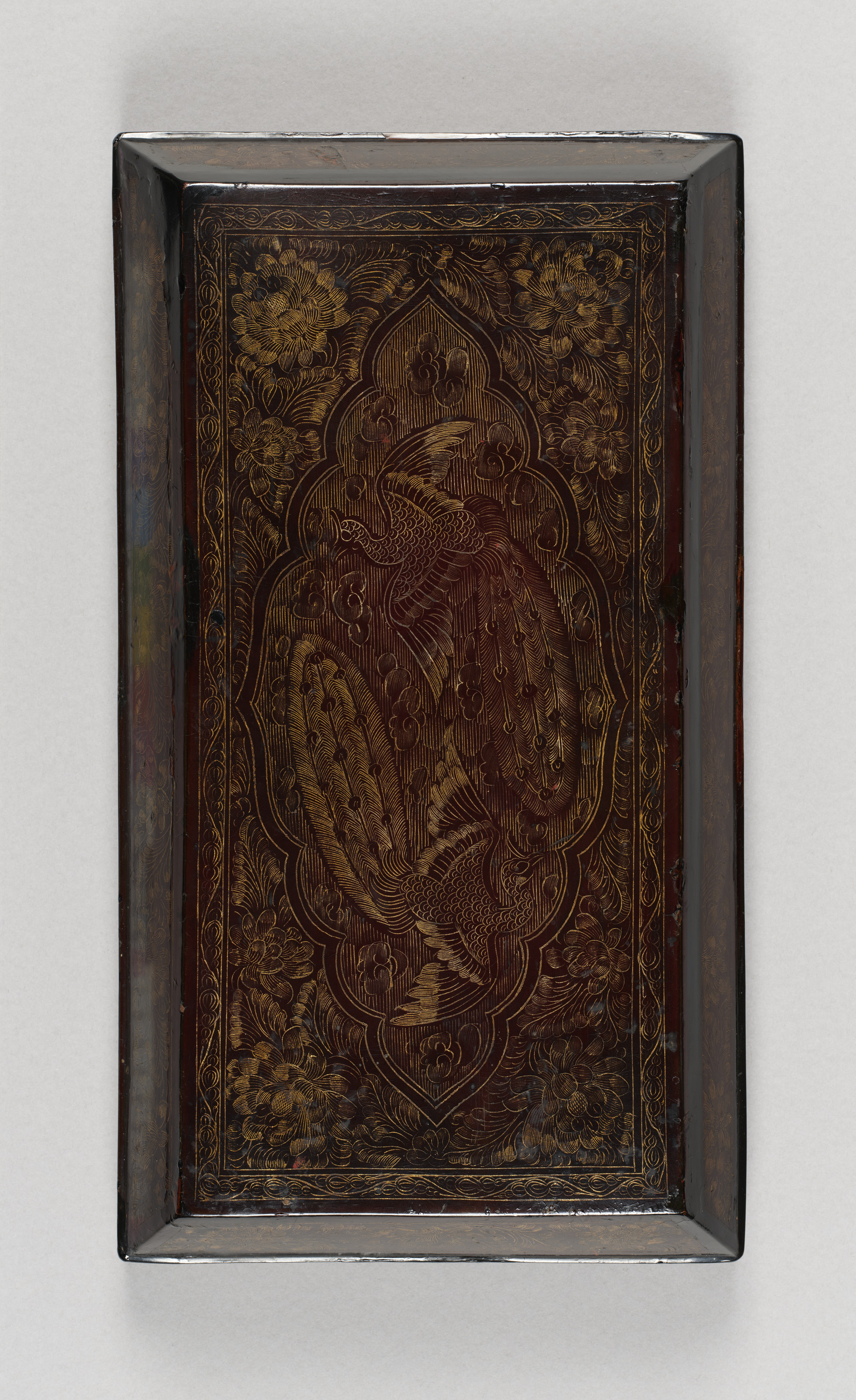 九州国立博物館 | 収蔵品ギャラリー | 重要文化財 孔雀鎗金経箱