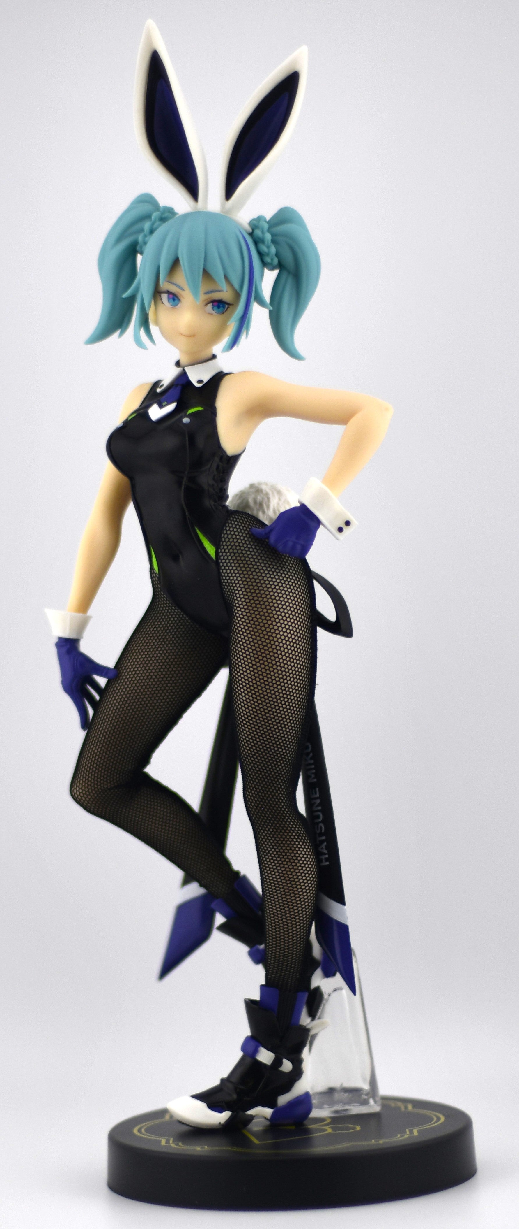 Hatsune Miku Bicute Bunnies Street Violet Ver figure – Collectors