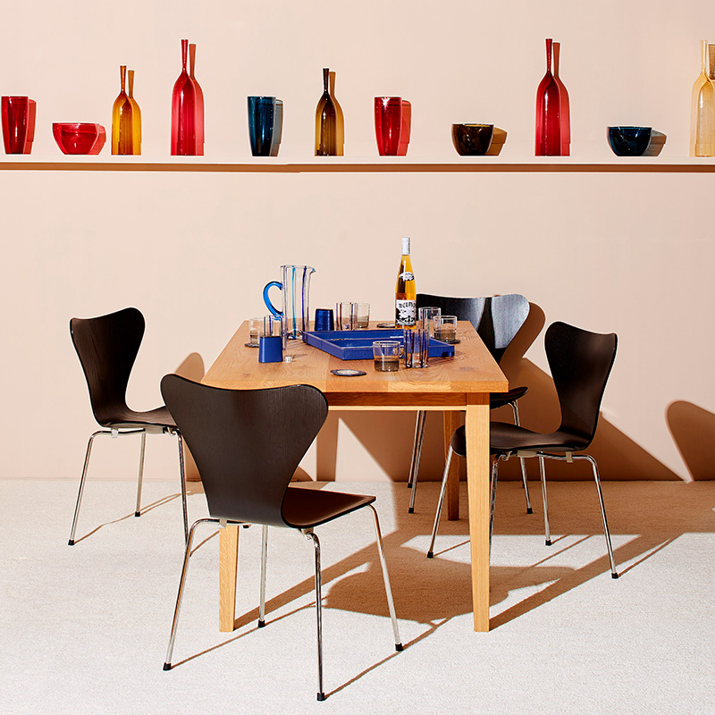 FRITZ HANSEN（フリッツ・ハンセン）SERIES 7（セブンチェア）ラッカー