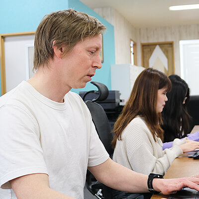 株式会社FROM JAPAN コーポレートサイト