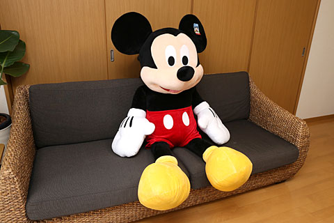 コストコの巨大ミッキー ぬいぐるみ | コストコ通 コストコおすすめ