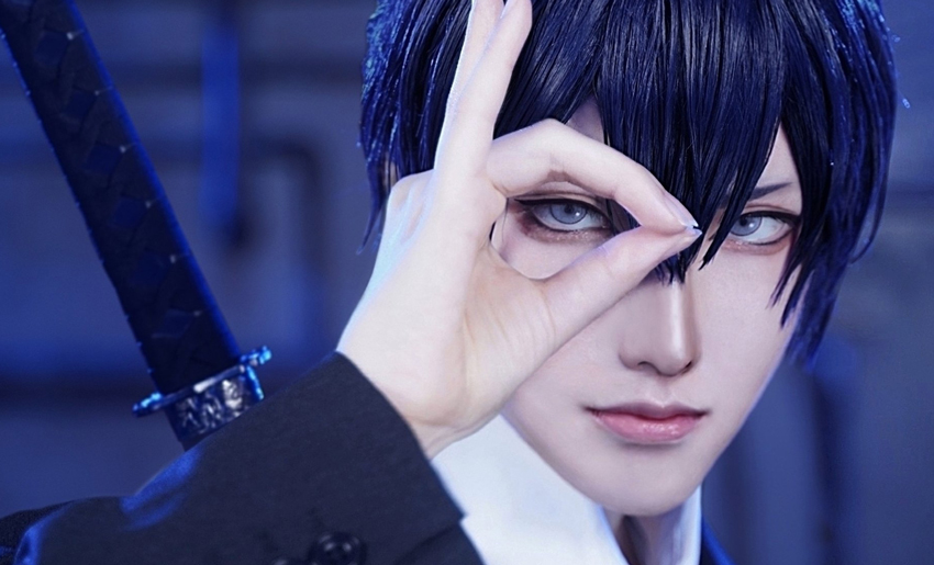 コスプレイヤー梵天『チェンソーマン』早川アキ結い上げウィッグは