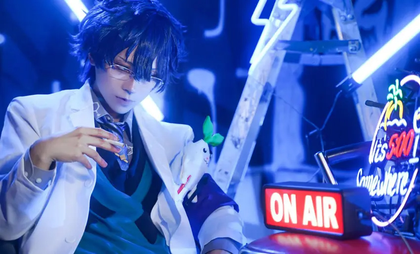 コスプレイヤーひぐち『にじさんじ』レオス・ヴィンセントの色気