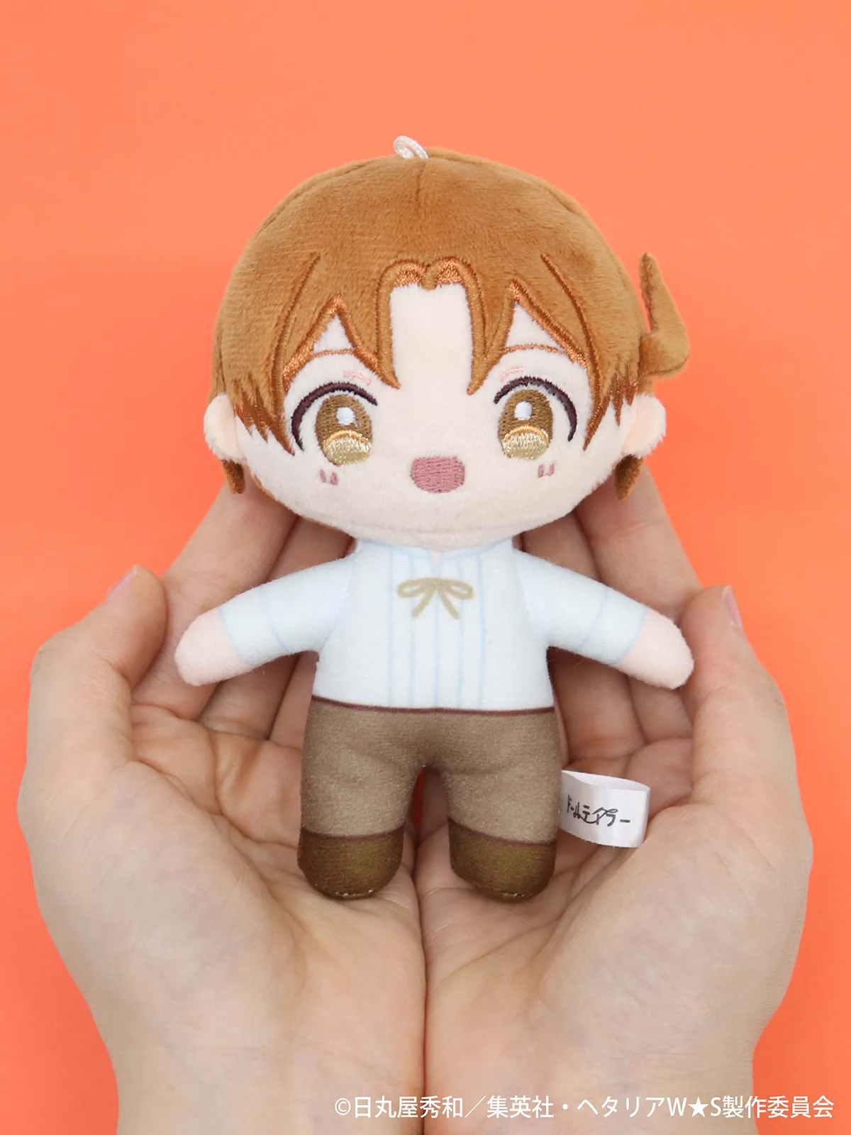 アニメ『ヘタリア World☆Stars』からボールチェーン付きのぬいぐるみ